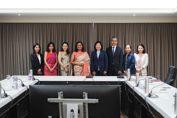 Ambassador of Sri Lanka engages in dialogue with Director General of DBD, Thailand