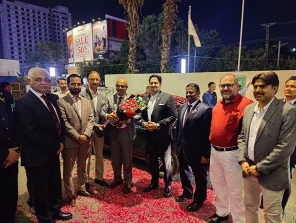 High Commissioner meets the Sri Lanka Lahore Business Council (SLBC) in Lahore