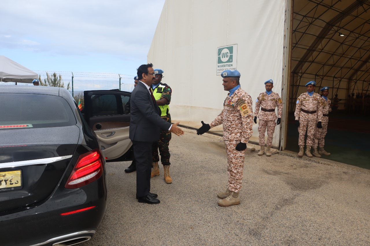 Ambassador Kapila Jayaweera attends UNIFIL medal award parade