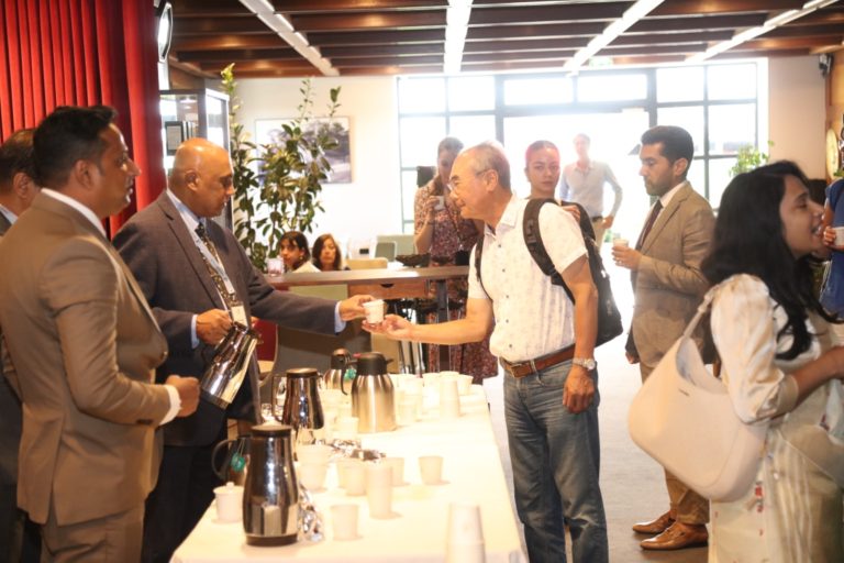 Sri Lanka Embassy in France Joins Launch of ‘CLE Tea Ceylon’ in Rochefort- en-Yvelines