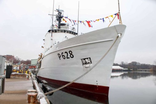 U.S Donated 4th Coast Guard Cutter to Sri Lankan Navy Sets Sail to Sri Lanka