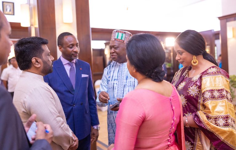 The Ambassador of the Republic of Guinea presents Credentials to Sri Lanka